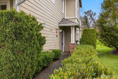 566 241st Lane SE, Sammamish, WA 98074 - Photo 21