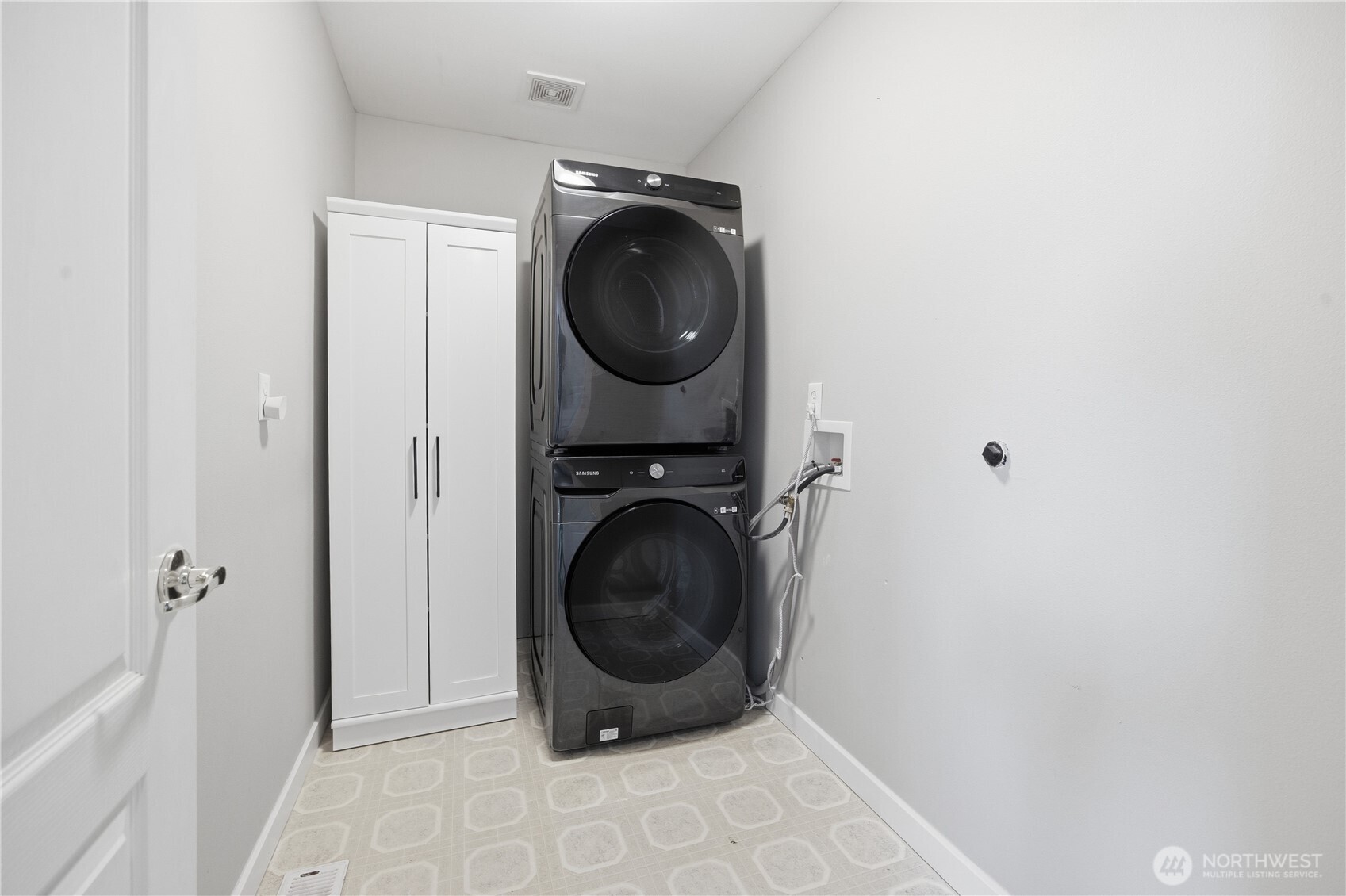 4220 115th Avenue SE, Snohomish, WA 98290-5568