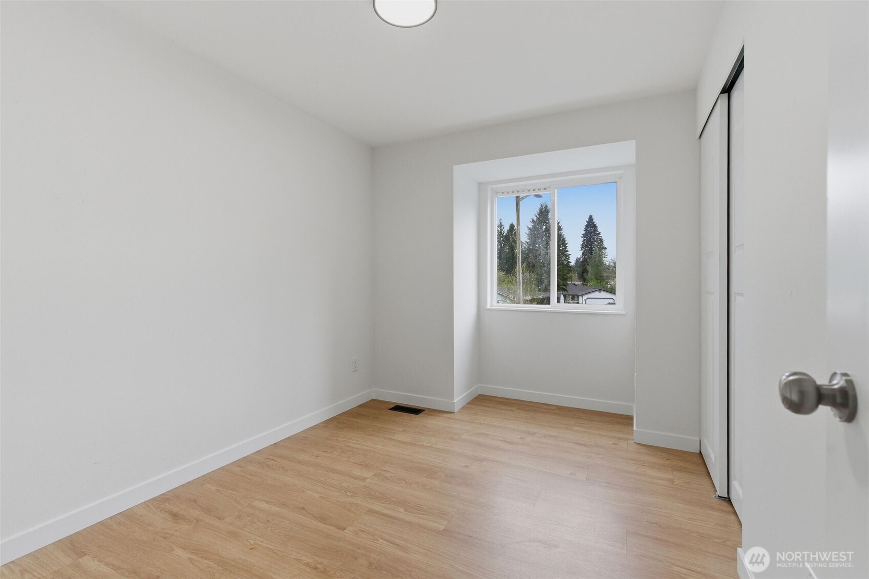 904 Fir Avenue , Sultan, WA 98294-9425