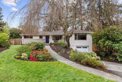 823 NW 107th Street , Seattle, WA 98177