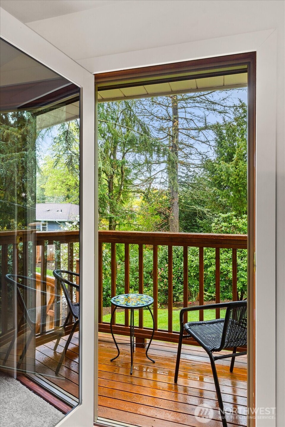 823 NW 107th Street , Seattle, WA 98177