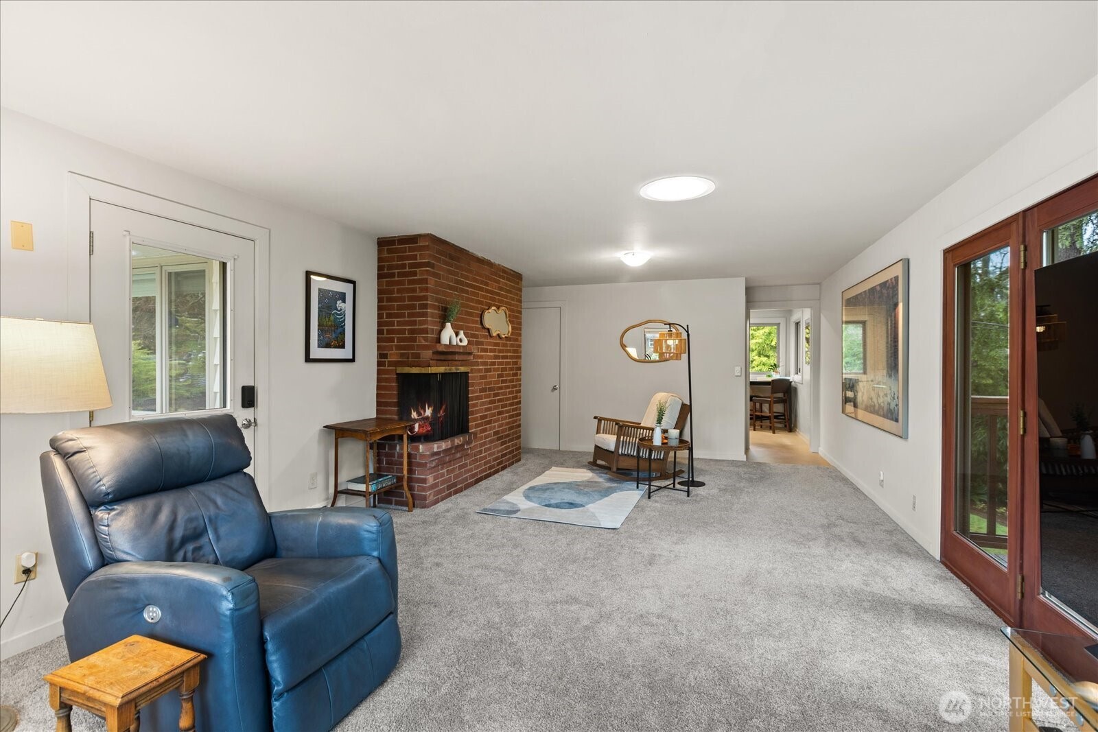 823 NW 107th Street , Seattle, WA 98177