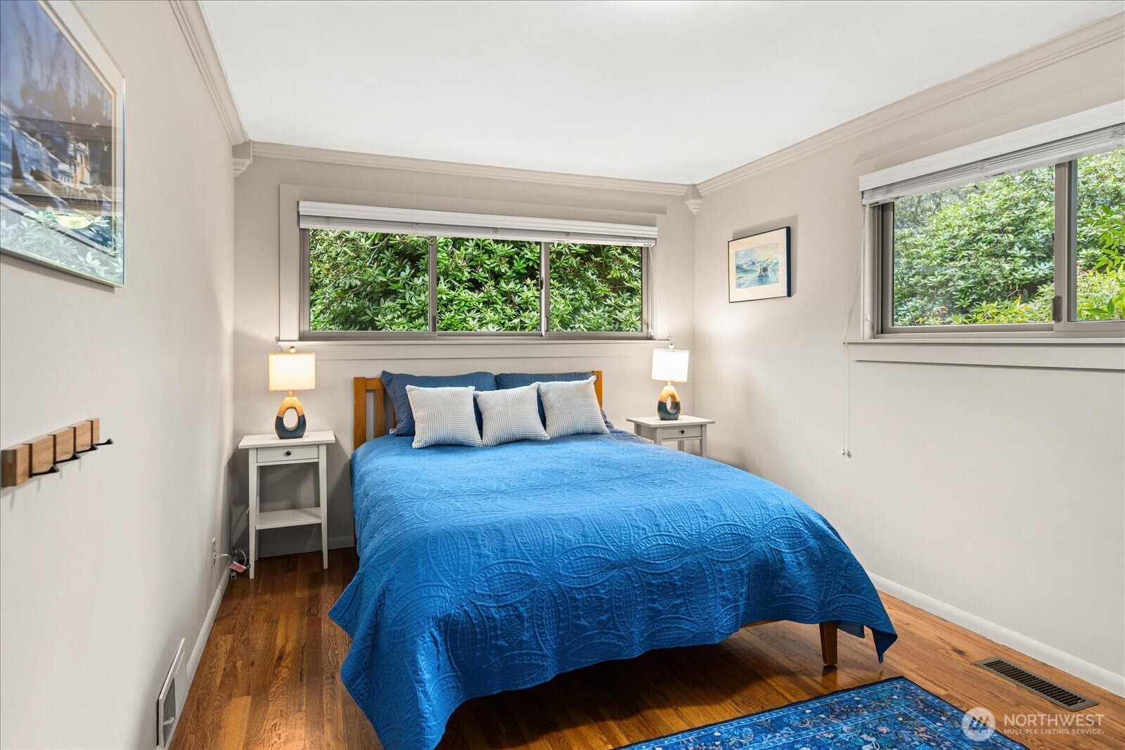 823 NW 107th Street , Seattle, WA 98177