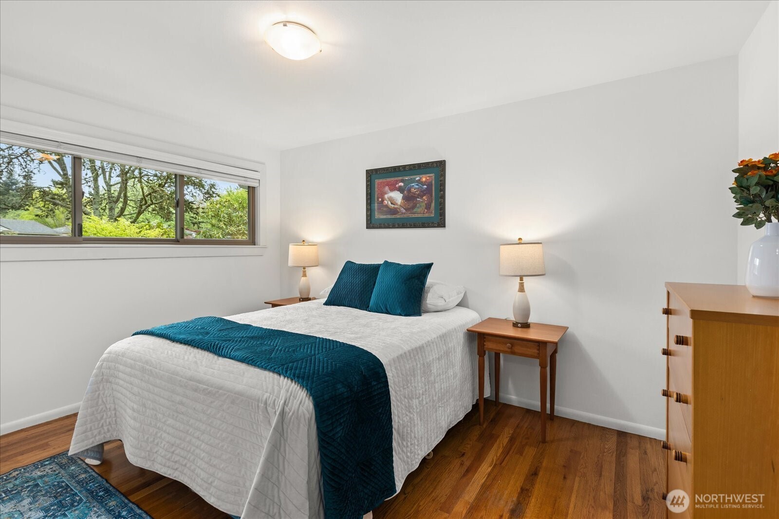 823 NW 107th Street , Seattle, WA 98177
