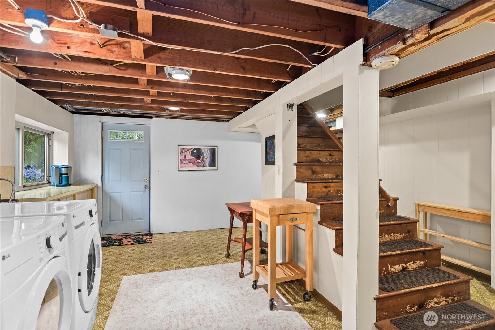 823 NW 107th Street , Seattle, WA 98177