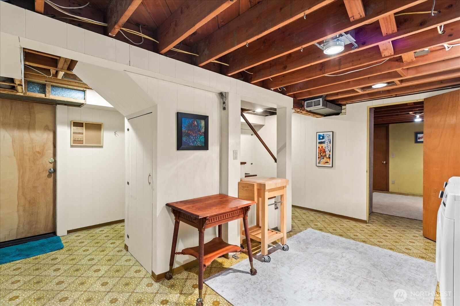 823 NW 107th Street , Seattle, WA 98177
