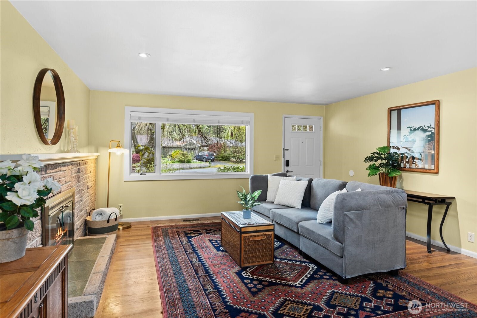 823 NW 107th Street , Seattle, WA 98177