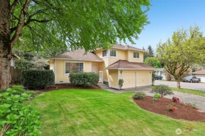 15601 160th Court SE, Renton, WA 98058 - Photo 2