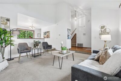 15601 160th Court SE, Renton, WA 98058 - Photo 4