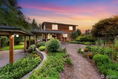 9515 Sunrise Road , Blaine, WA 98230