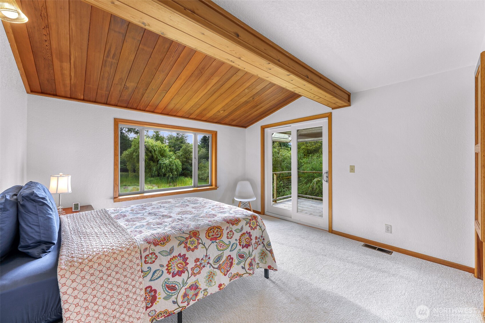 9515 Sunrise Road , Blaine, WA 98230