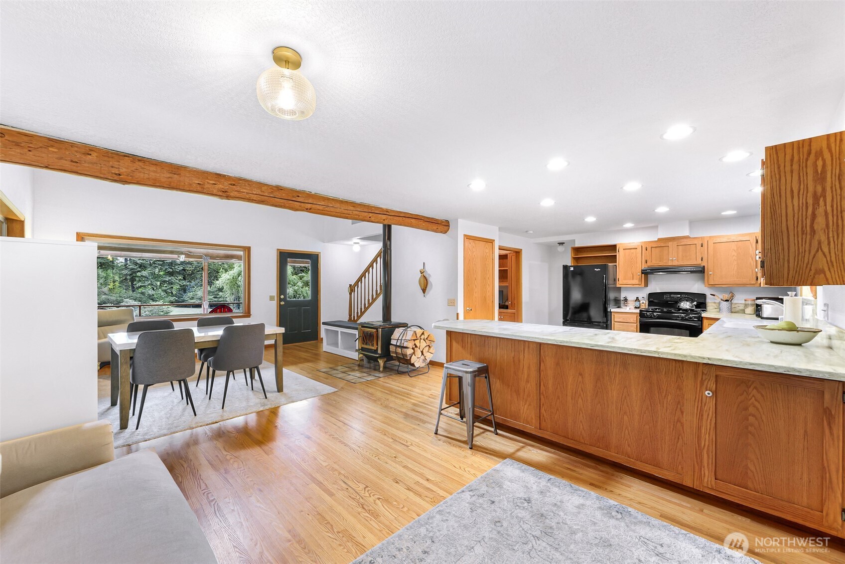 9515 Sunrise Road , Blaine, WA 98230