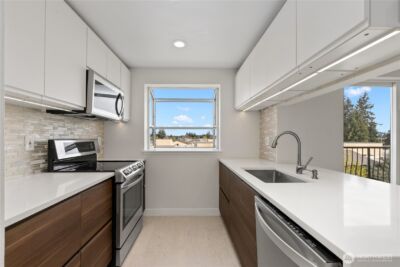 12056 15th Avenue NE #404, Seattle, WA 98125-5062 - Photo 22