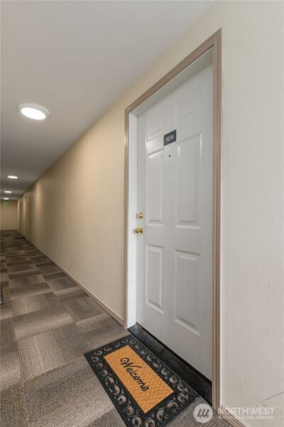 12056 15th Avenue NE #404, Seattle, WA 98125-5062 - Photo 6