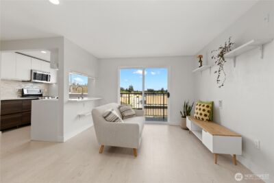 12056 15th Avenue NE #404, Seattle, WA 98125-5062 - Photo 9