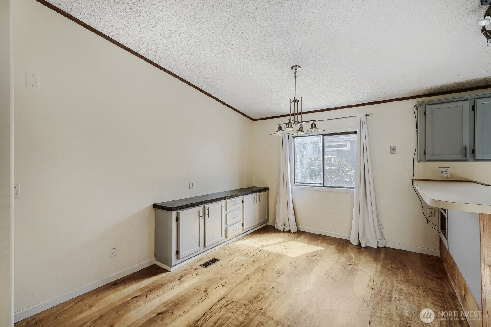 2611 S 288th Street #21, Federal Way, WA 98003