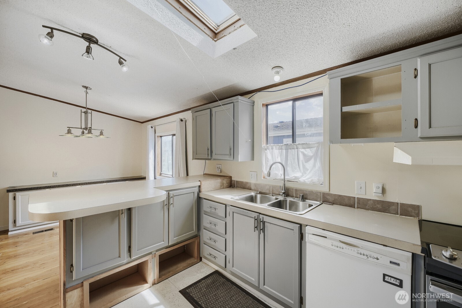 2611 S 288th Street #21, Federal Way, WA 98003