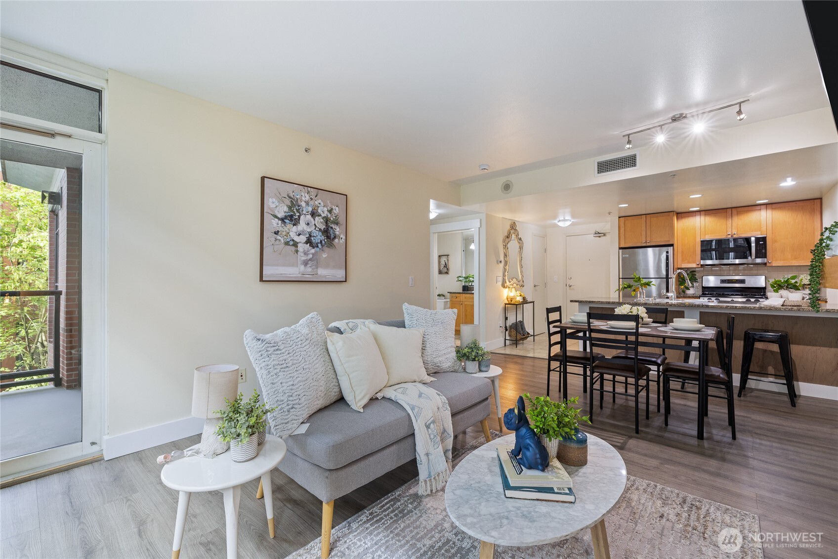 1420 Terry Ave #607, Seattle, WA 98101