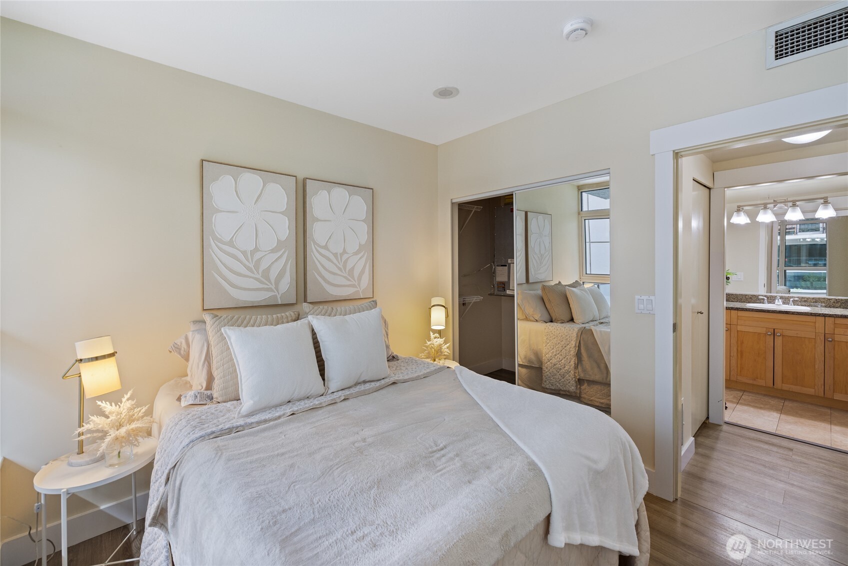 1420 Terry Ave #607, Seattle, WA 98101