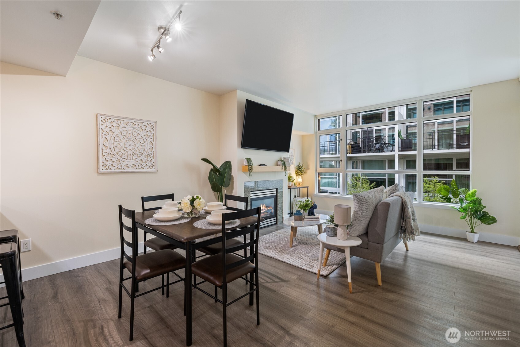 1420 Terry Ave #607, Seattle, WA 98101