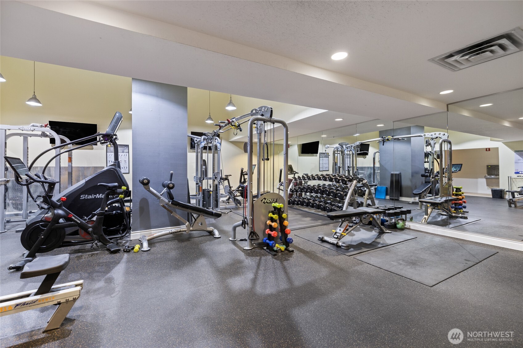 1420 Terry Ave #607, Seattle, WA 98101