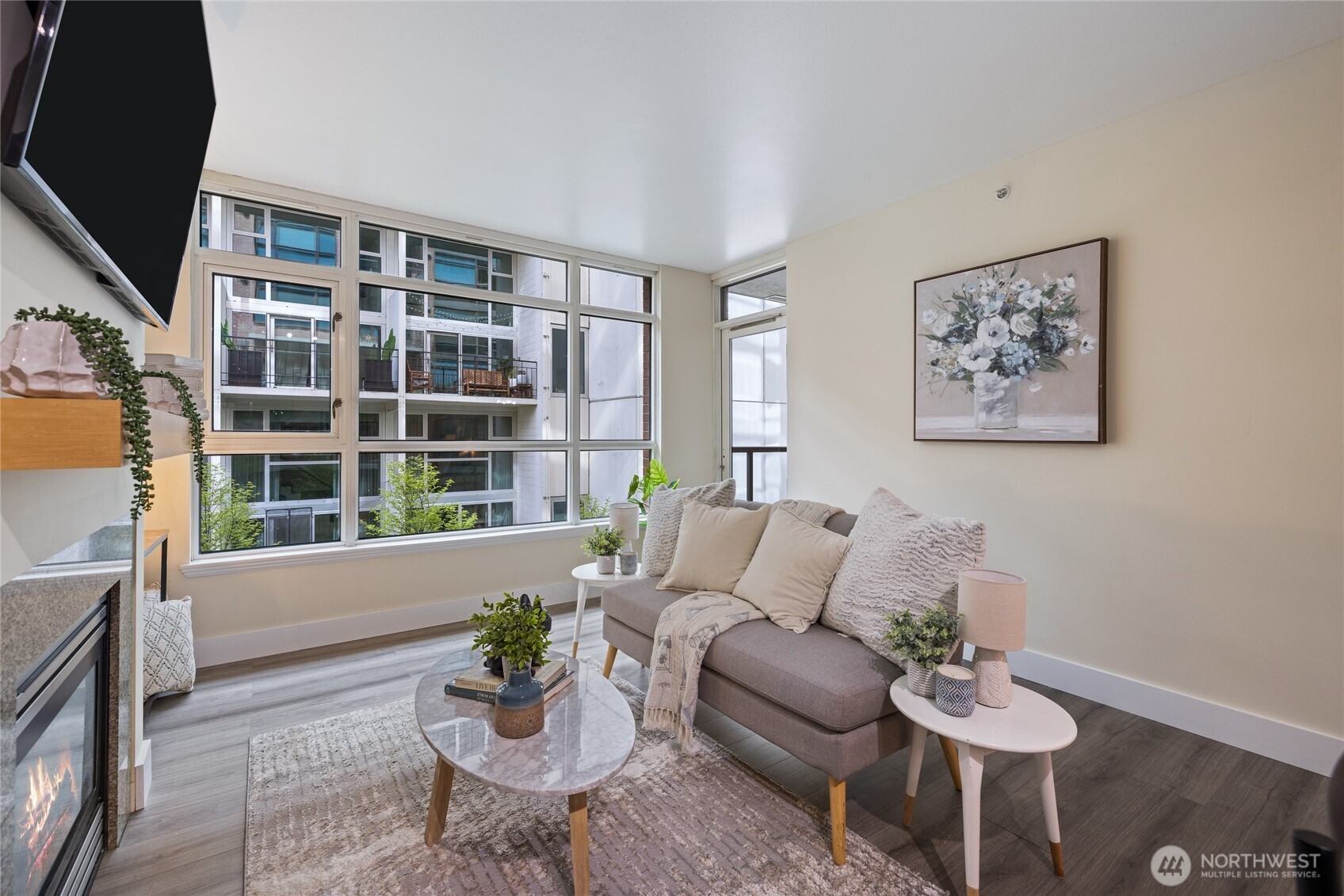 1420 Terry Ave #607, Seattle, WA 98101