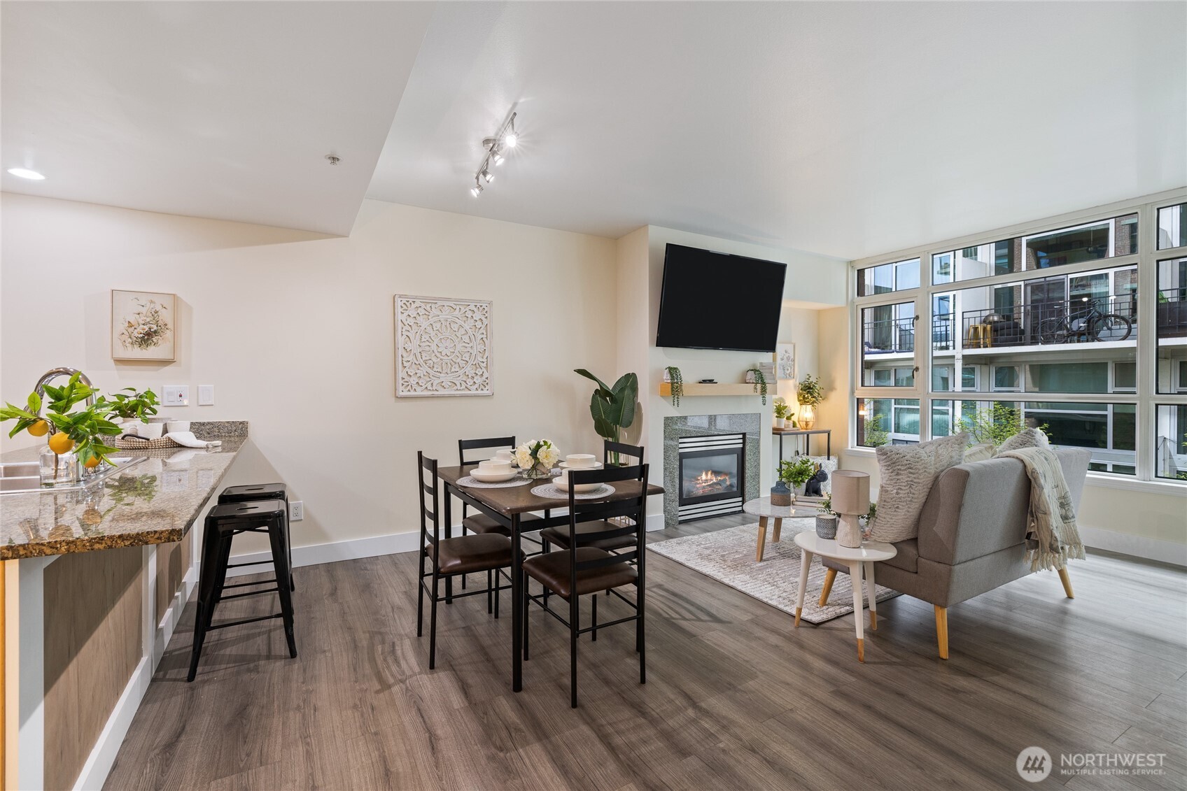1420 Terry Ave #607, Seattle, WA 98101