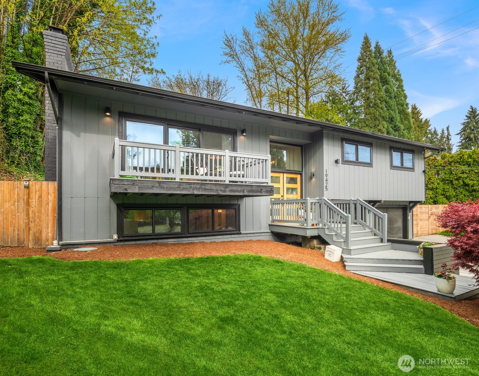 19425 66th Place NE, Kenmore, WA 98028