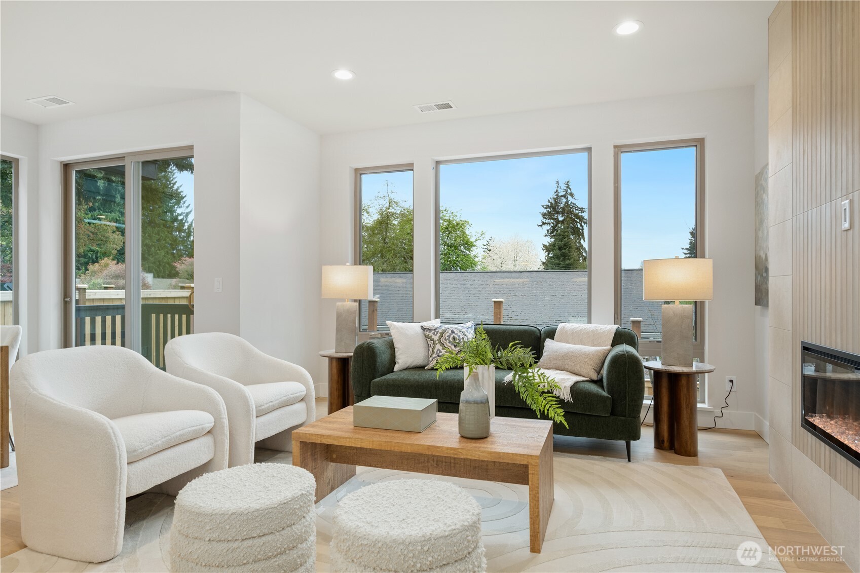 8707 126th Avenue NE, Kirkland, WA 98033