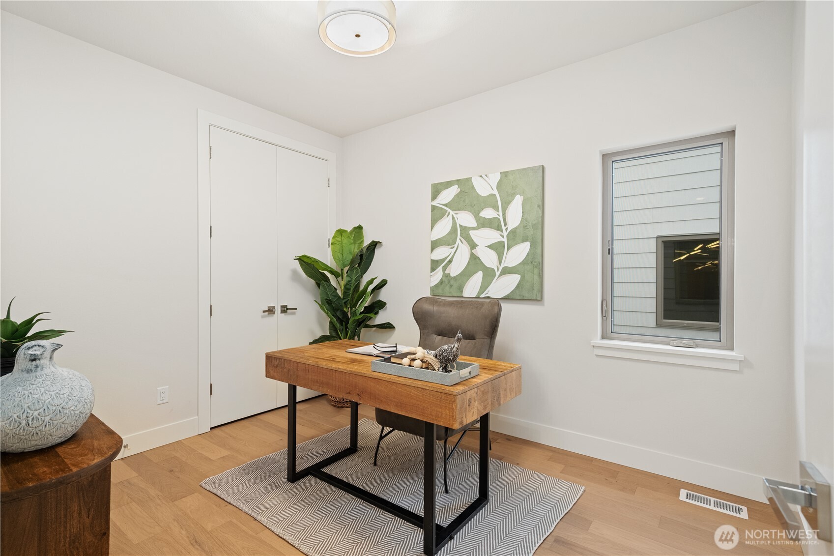 8707 126th Avenue NE, Kirkland, WA 98033