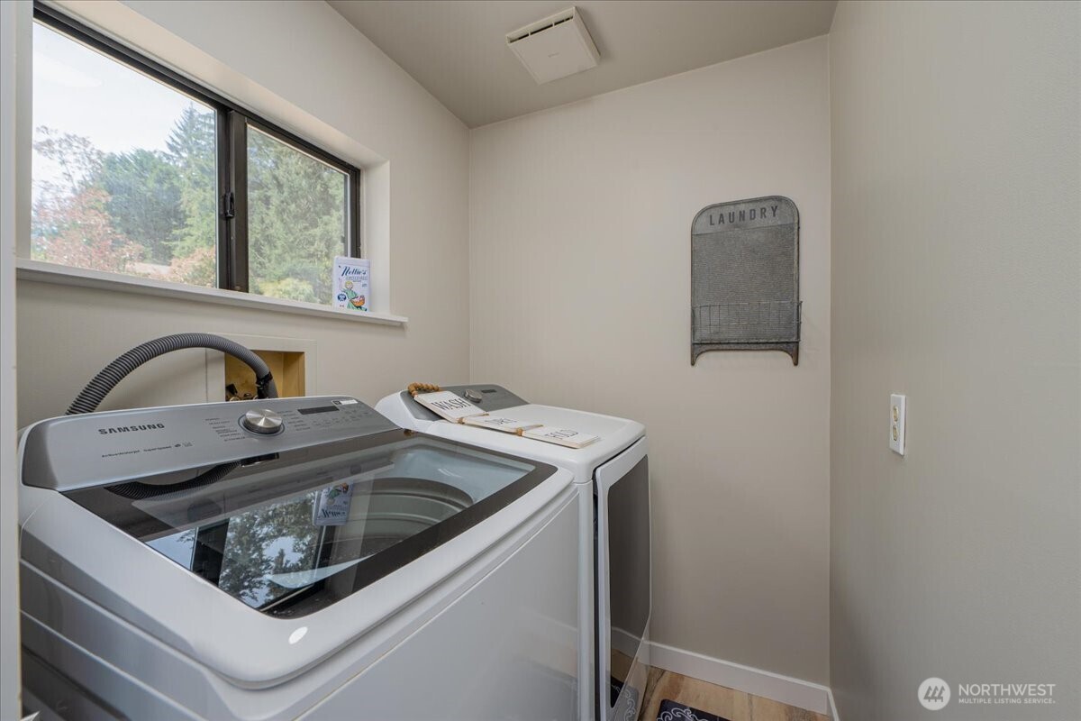 14104 59th Ave W, Edmonds, WA 98026