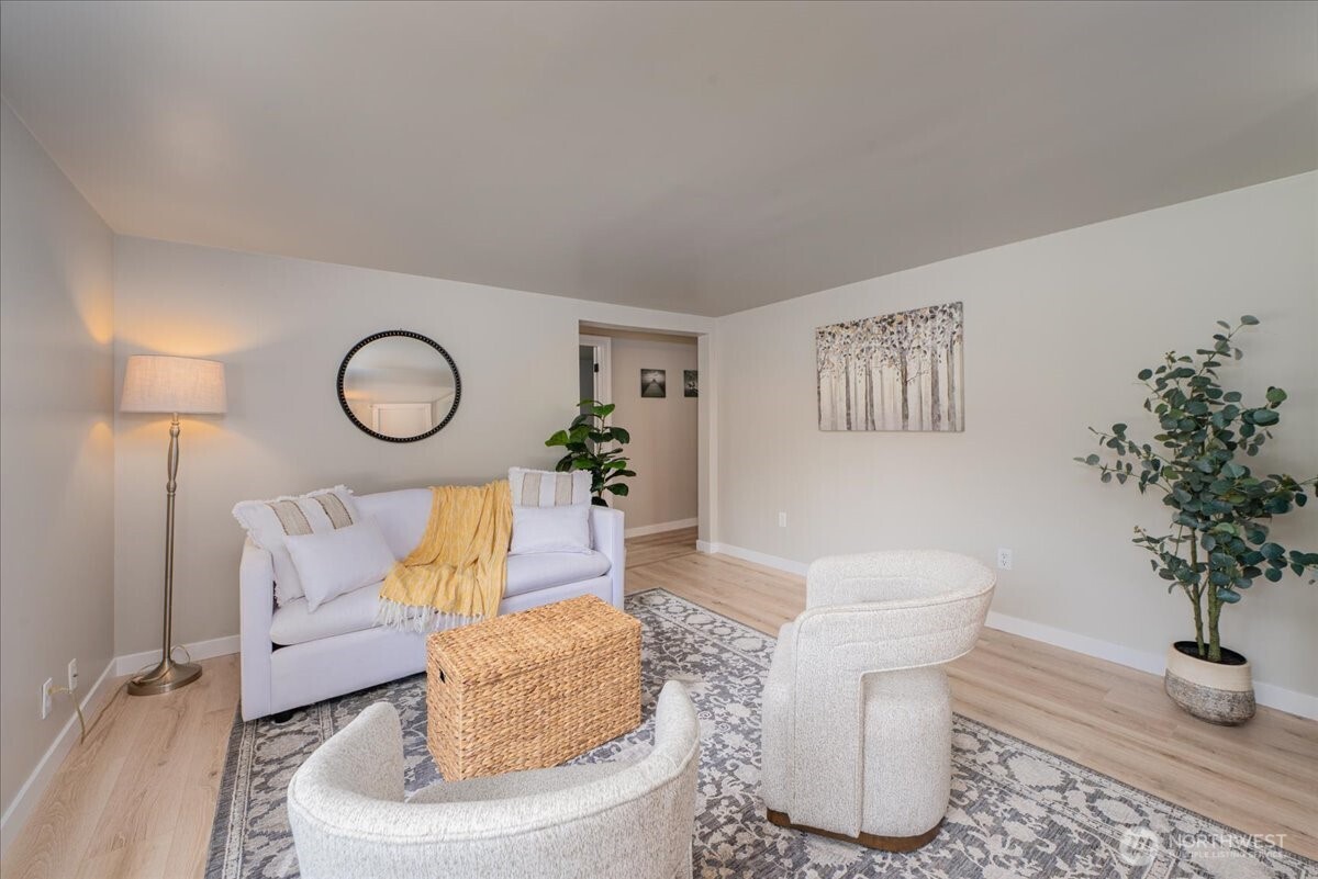 14104 59th Ave W, Edmonds, WA 98026