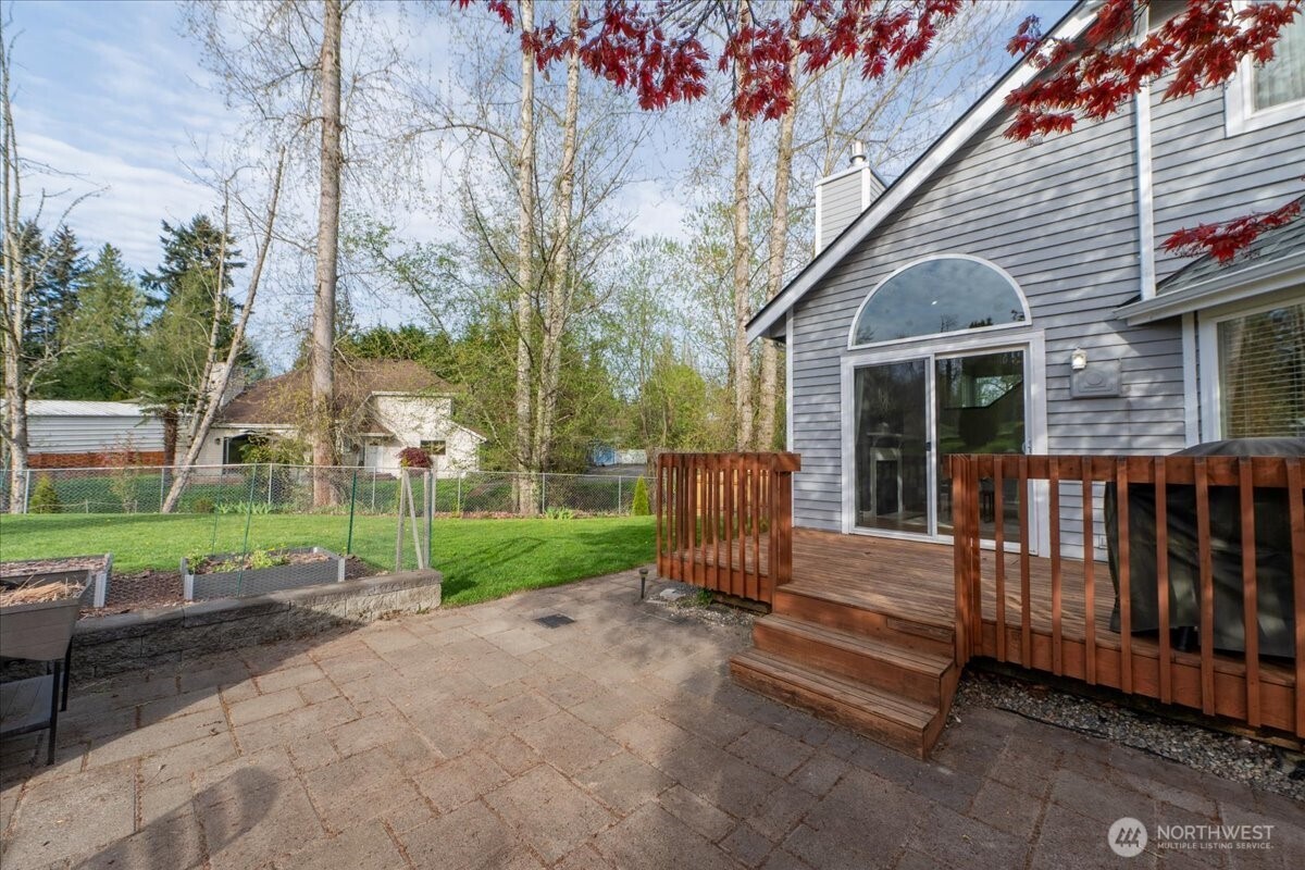 19906 28th Avenue W #B, Lynnwood, WA 98036
