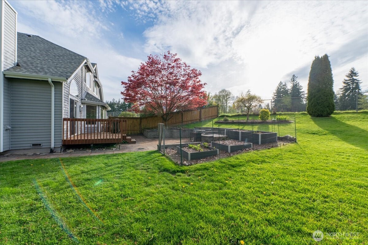 19906 28th Avenue W #B, Lynnwood, WA 98036