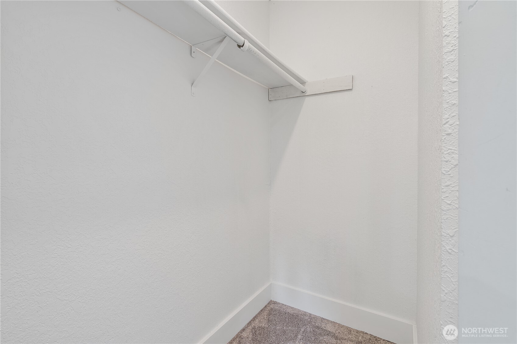 10320 SE 6th Street #B6, Bellevue, WA 98004