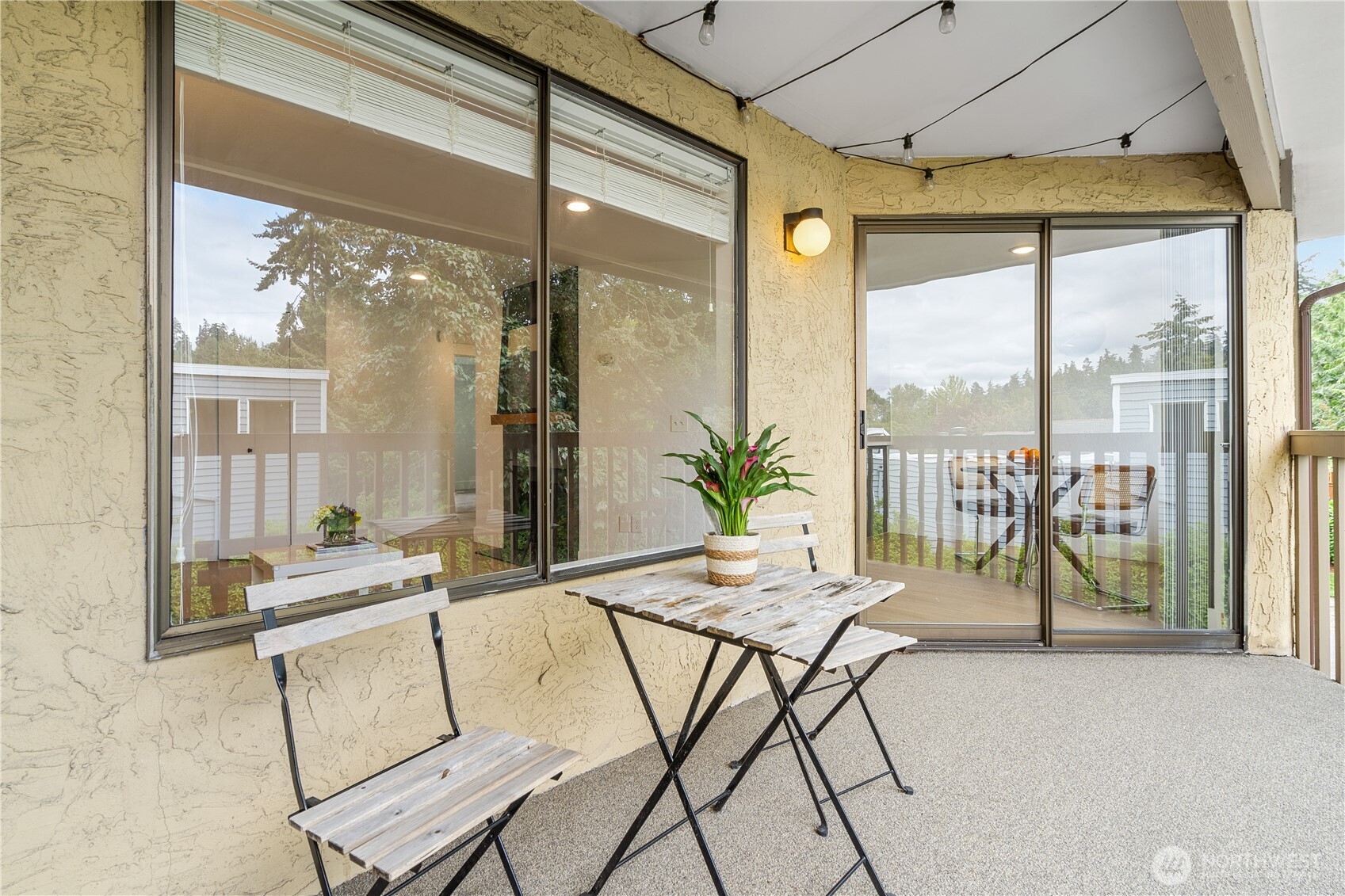 10320 SE 6th Street #B6, Bellevue, WA 98004