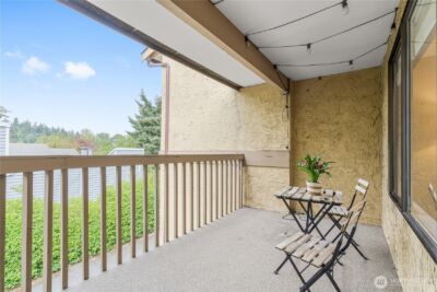 10320 SE 6th Street #B6, Bellevue, WA 98004 - Photo 24