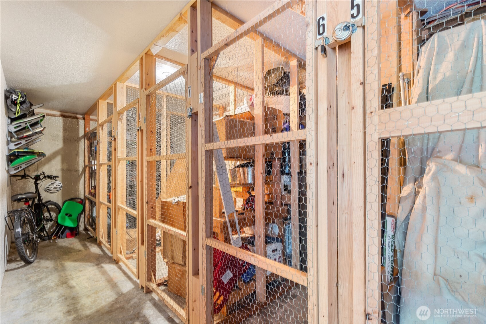 10320 SE 6th Street #B6, Bellevue, WA 98004