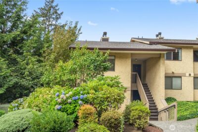 10320 SE 6th Street #B6, Bellevue, WA 98004 - Photo 30