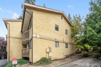 10320 SE 6th Street #B6, Bellevue, WA 98004 - Photo 31
