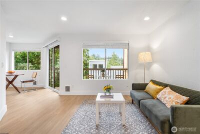 10320 SE 6th Street #B6, Bellevue, WA 98004 - Photo 5