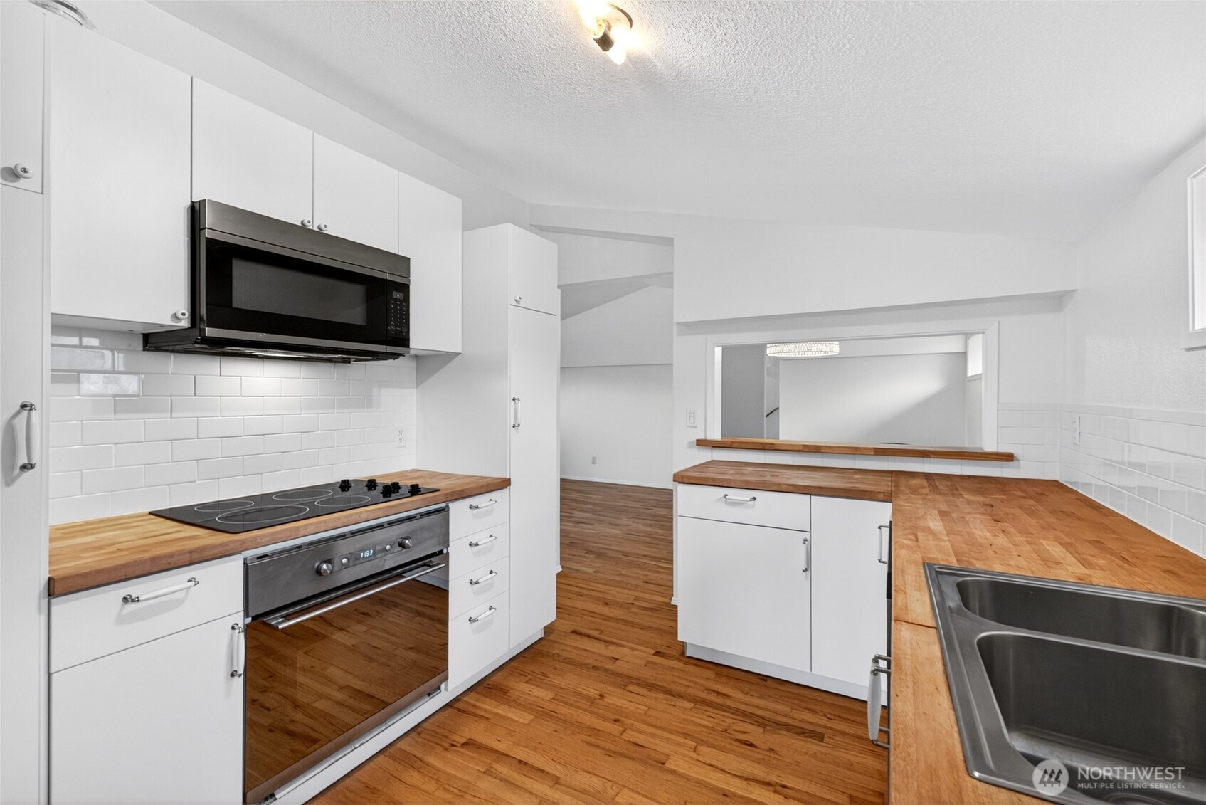 13417 22nd Lane S, SeaTac, WA 98168