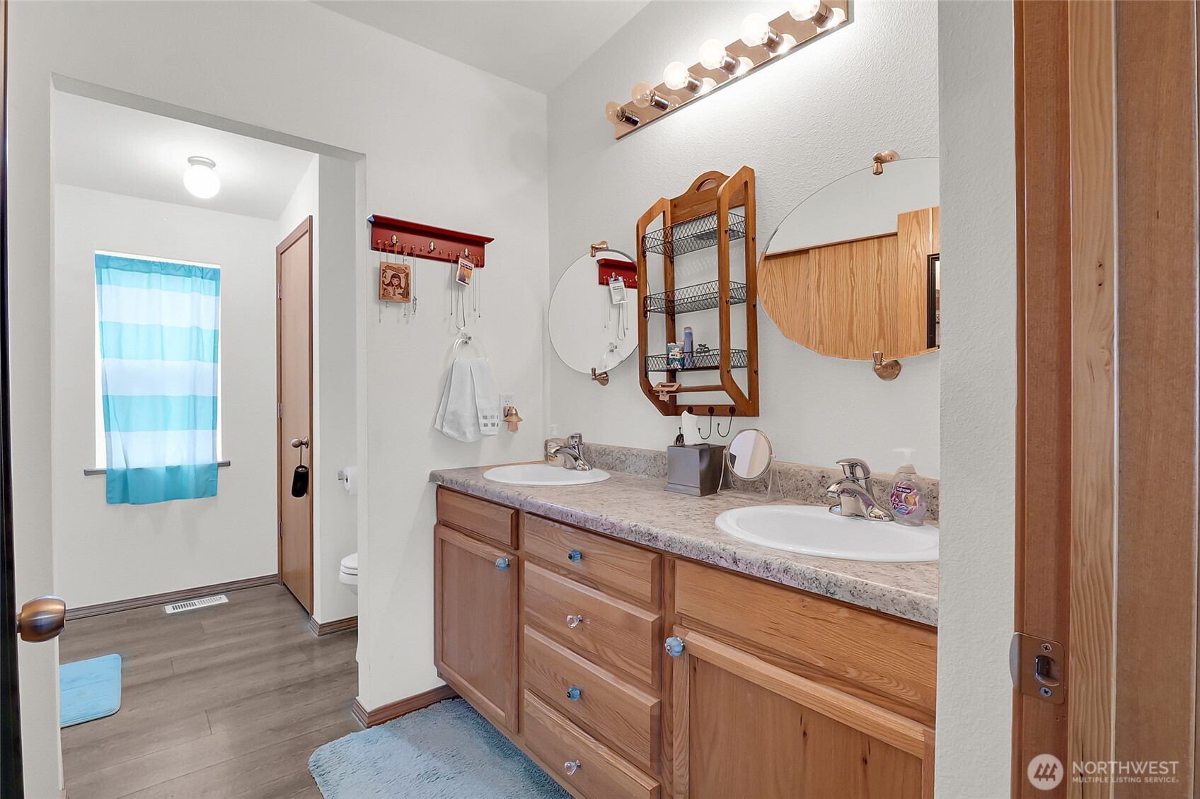 1701 E Burr Avenue #19, Moses Lake, WA 98837