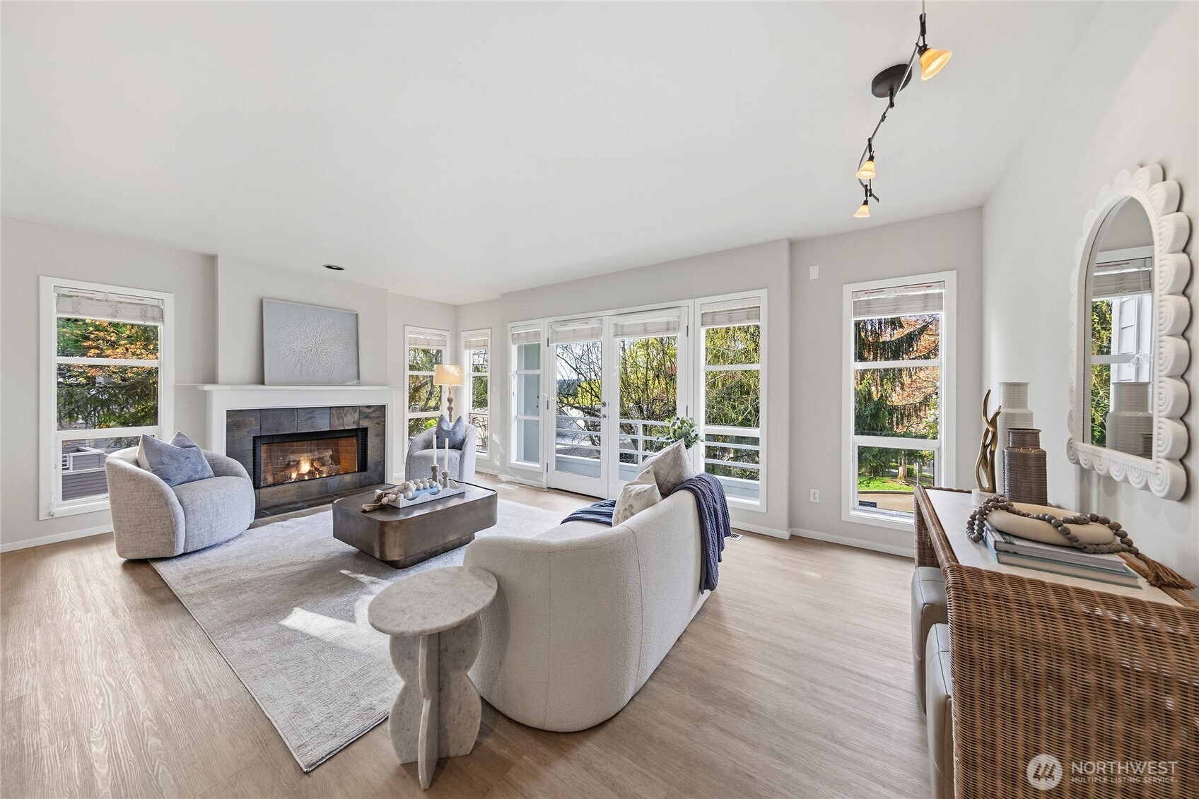 11203 NE 106th Place , Kirkland, WA 98033