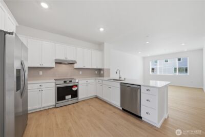 9811 31st Avenue SE #B2, Everett, WA 98208 - Photo 6