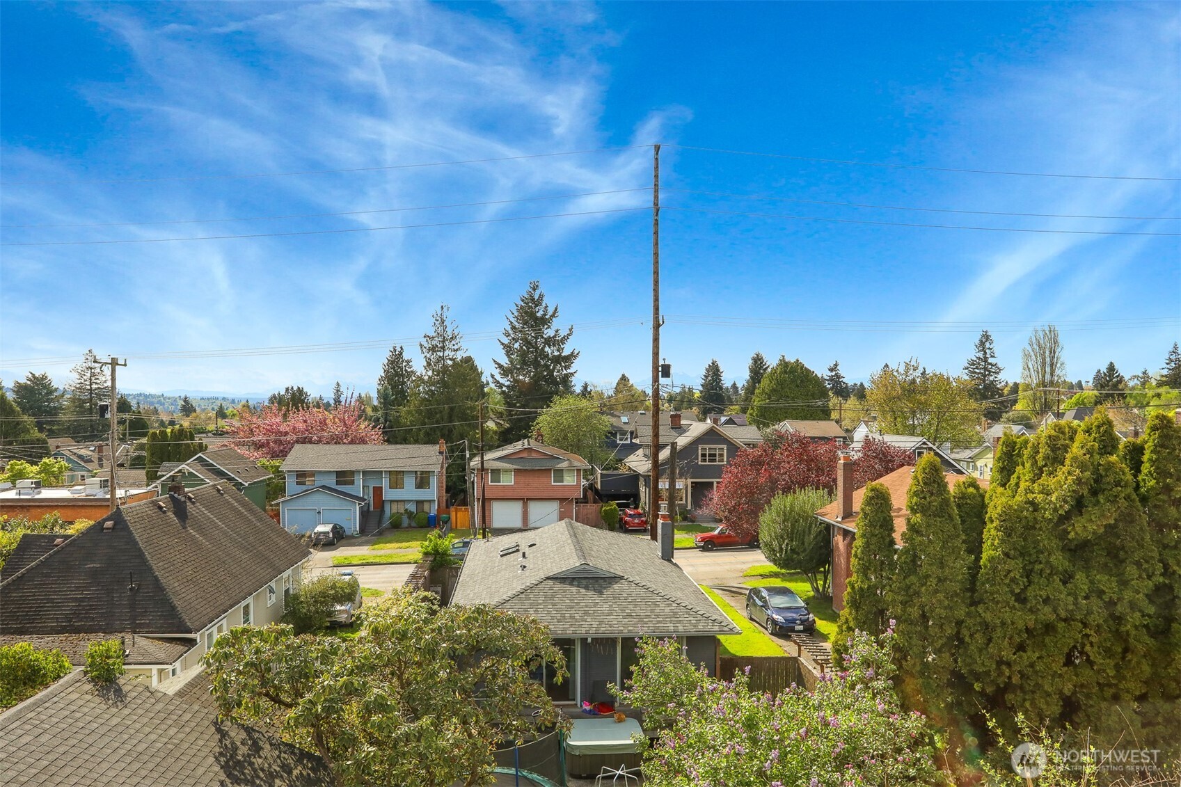 7015 2nd Avenue NW, Seattle, WA 98117