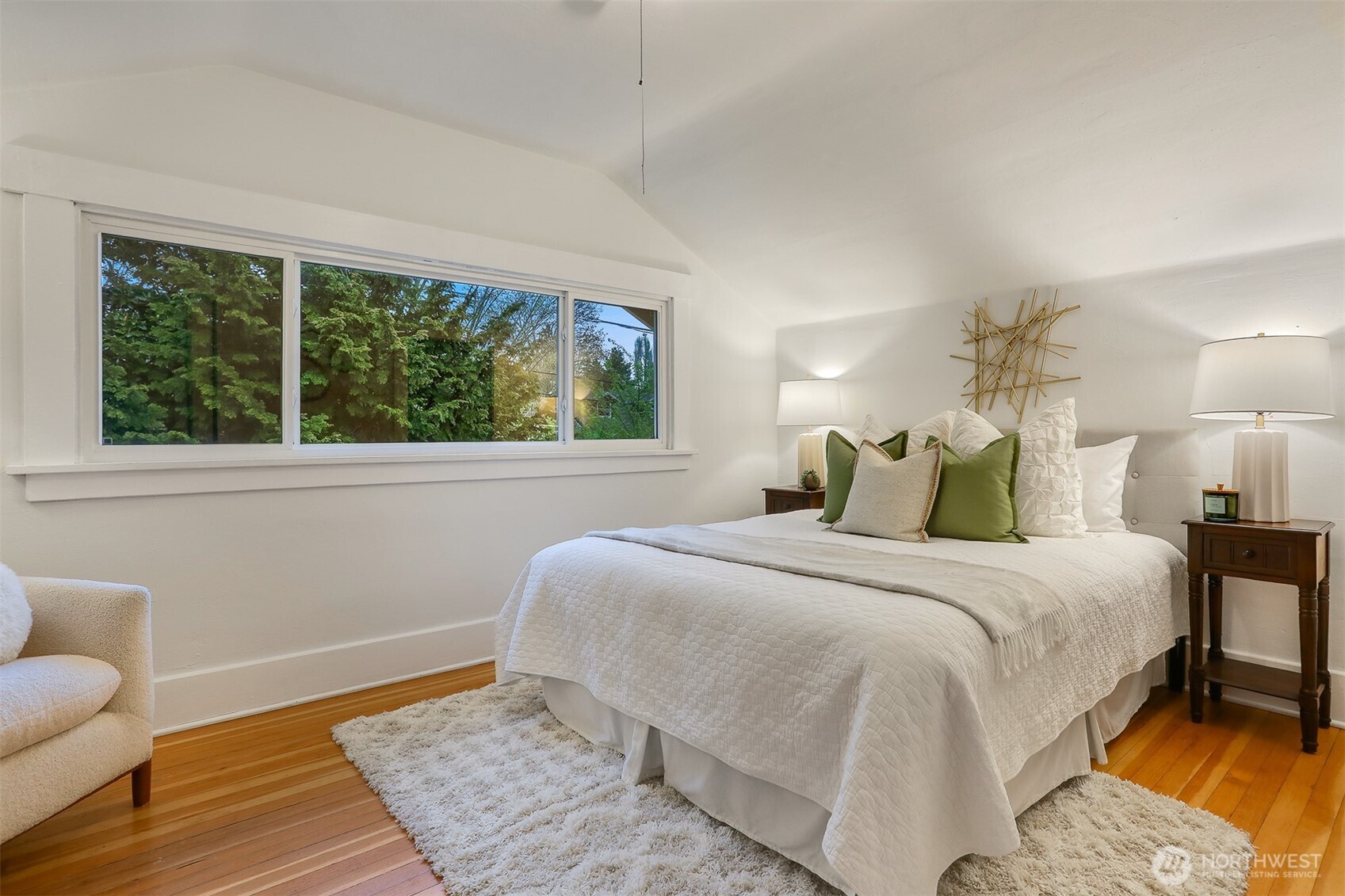 7015 2nd Avenue NW, Seattle, WA 98117