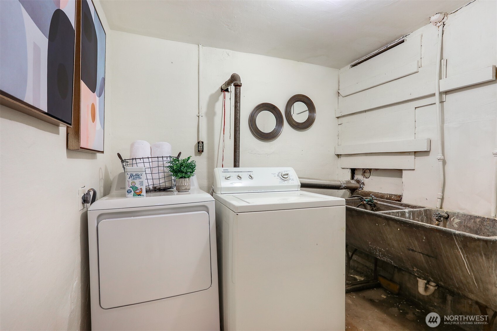 7015 2nd Avenue NW, Seattle, WA 98117