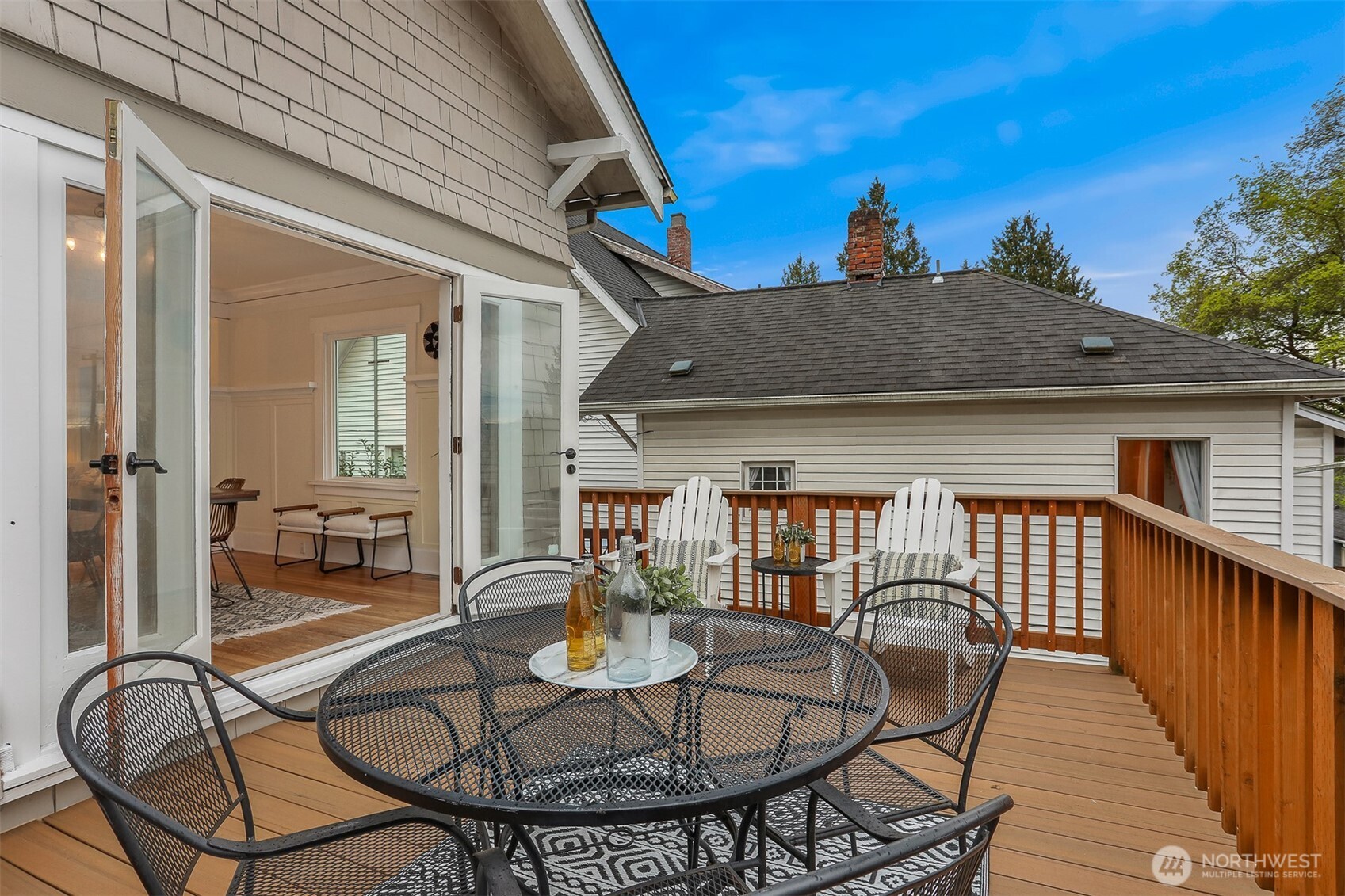 7015 2nd Avenue NW, Seattle, WA 98117