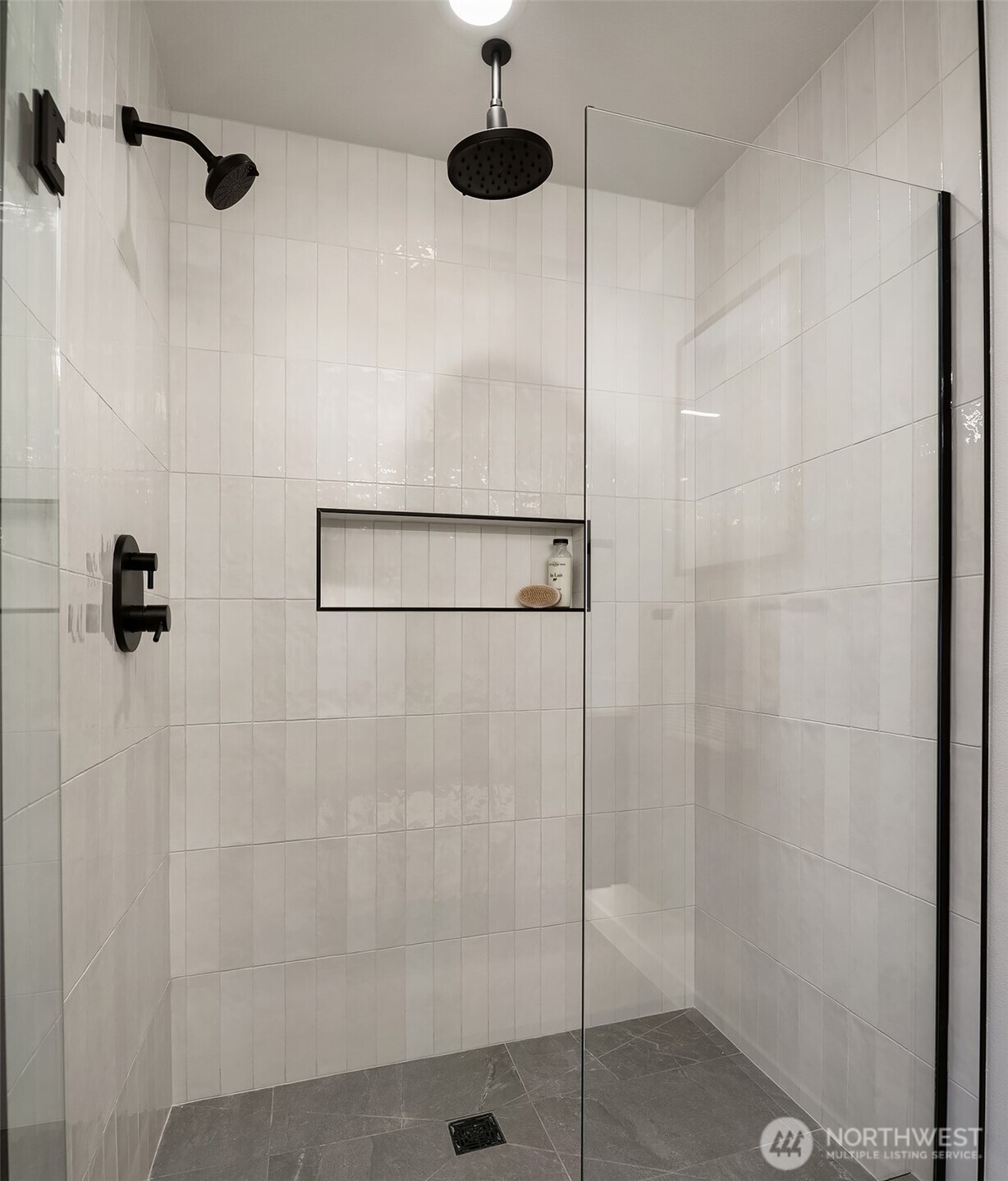 7428 2nd Avenue NE, Seattle, WA 98115